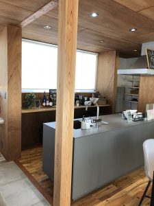 R+house　鹿児島で建築家との家造り　薩摩川内モデルハウスから（６キッチン周りを回遊できる効果）